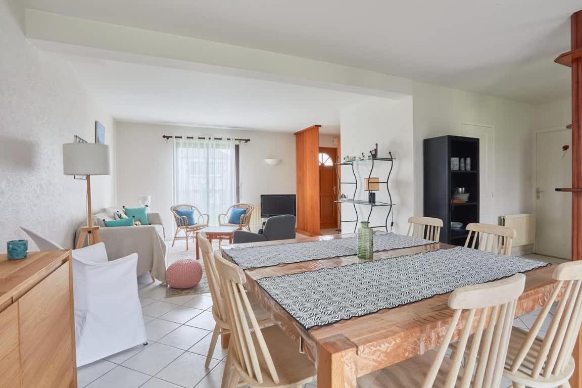 Hébergement de vacances Ker Lys - Grande Maison Avec 4 Et Jardin - 700 M De La